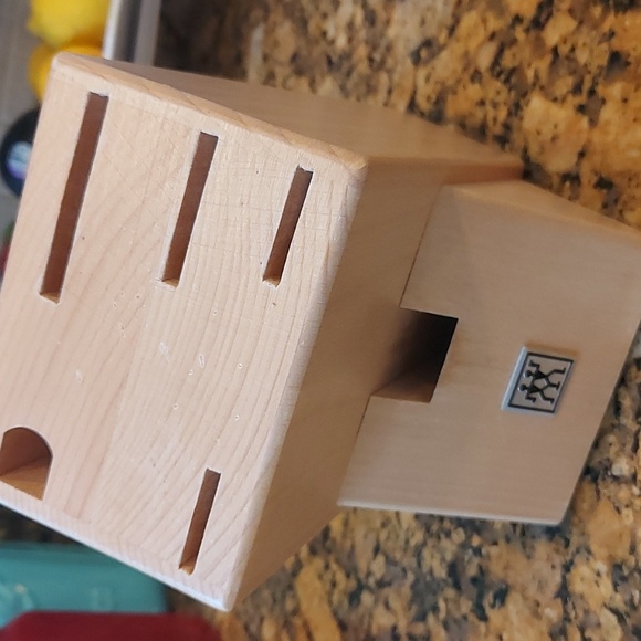 Zwilling Henckles Knife Block, Bought in Germany - Picture 3 of 5